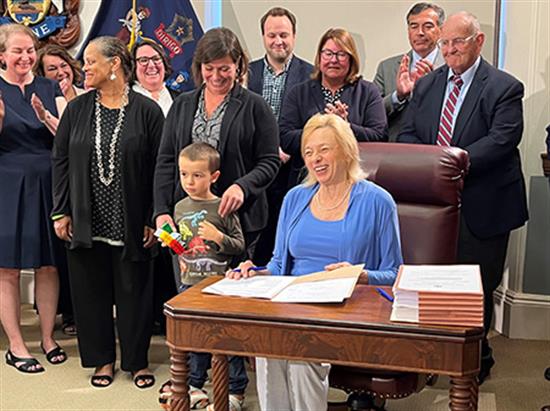 mills paid leave bill sign